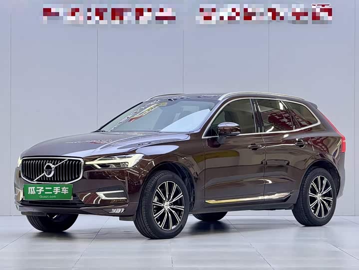 Volvo XC60 2018 T 5 4 WD — фото 2