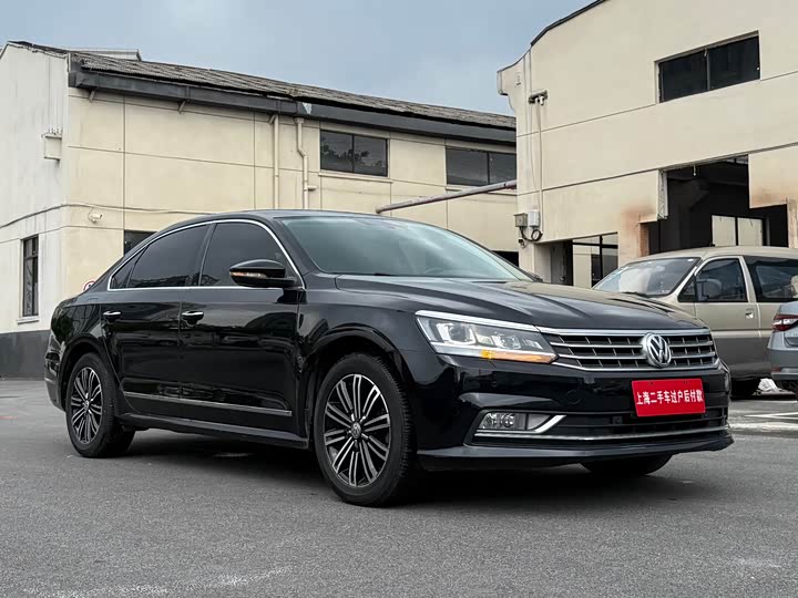 Volkswagen Passat — фото 3