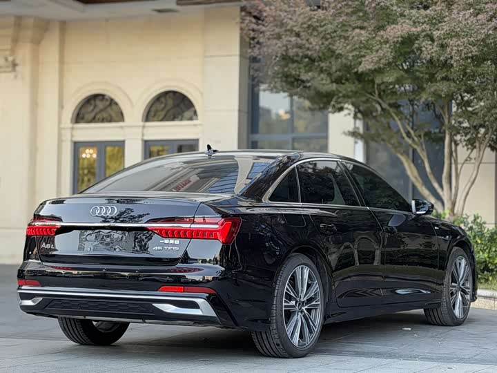 Audi A6L 2025 45 TFSI — фото 10