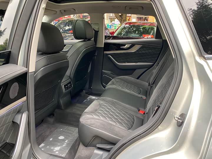Hongqi HS5 2019 2.0 T 4 WD — фото 10