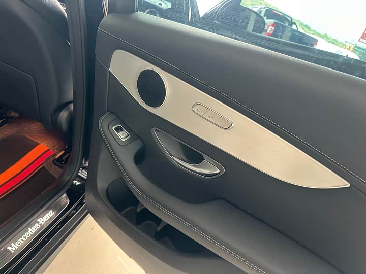 Mercedes-Benz GLC 2022 GLC 260 L 4 MATIC — фото 16