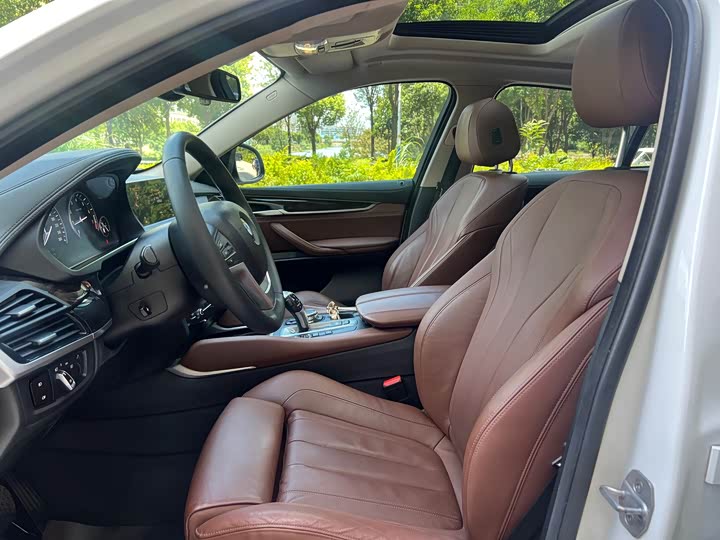 BMW X6 xDrive28i — фото 10