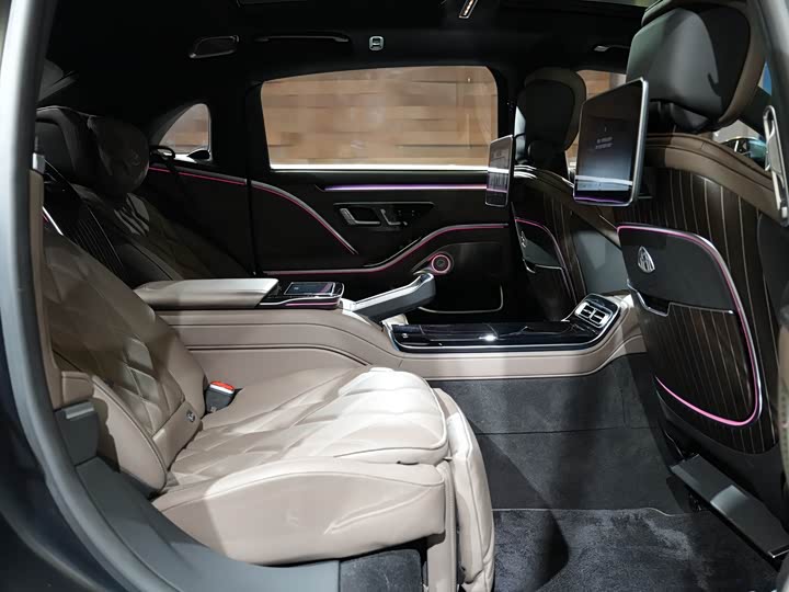 Maybach S-Class 2022 S 680 4 MATIC — фото 24