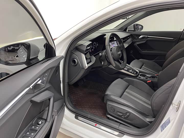 Audi A3 2021 Sportback 35 TFSI Sport — фото 13