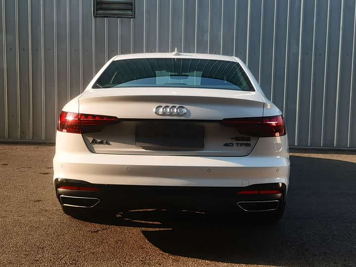 Audi A4L 2025 200 40 TFSI — фото 13