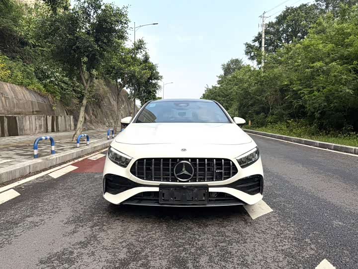 Mercedes-Benz A-Class 2023 A 200 L — фото 2
