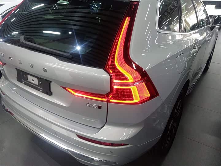 Volvo XC60 2024 B 5 4 WD — фото 24