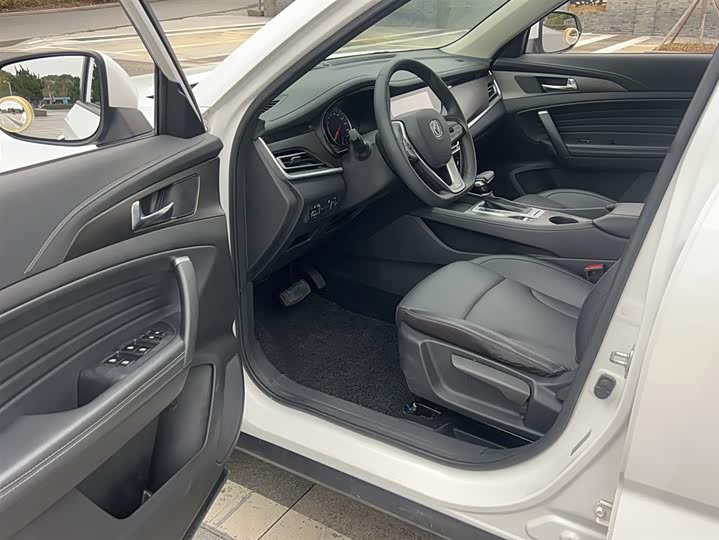Changan CS35 PLUS 2019 1.4 T DCT — фото 13