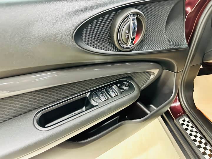 MINI Clubman — фото 18