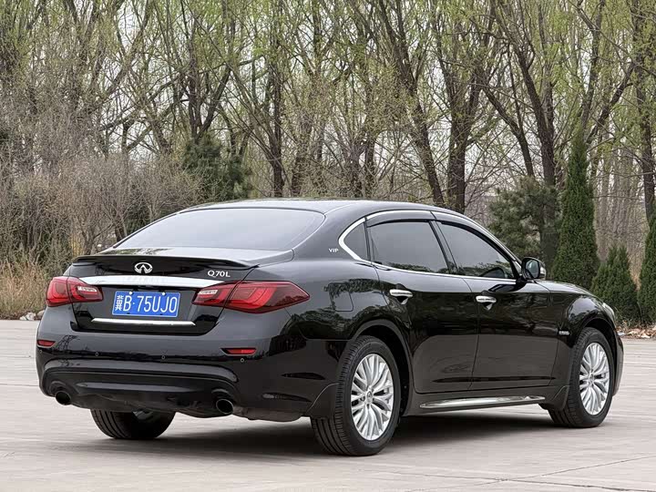Infiniti Q70 2015 Q 70 L 3.5 L Hybrid — фото 7