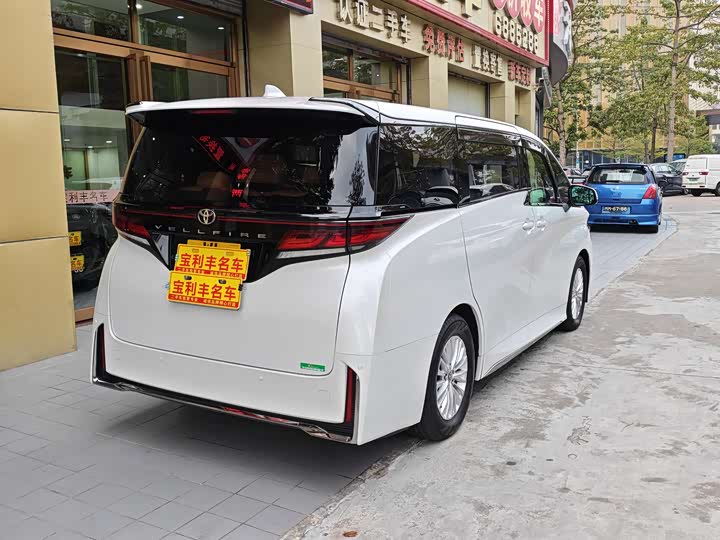 Toyota Vellfire — фото 6