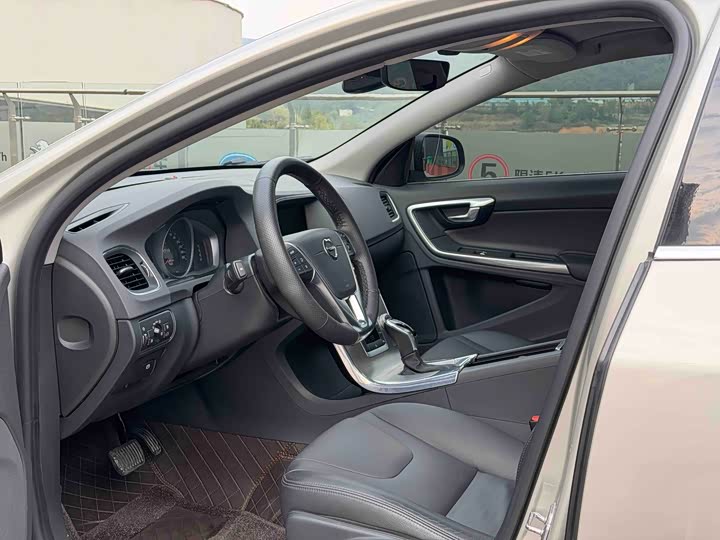 Volvo S60 2019 S 60 L T 5 — фото 4