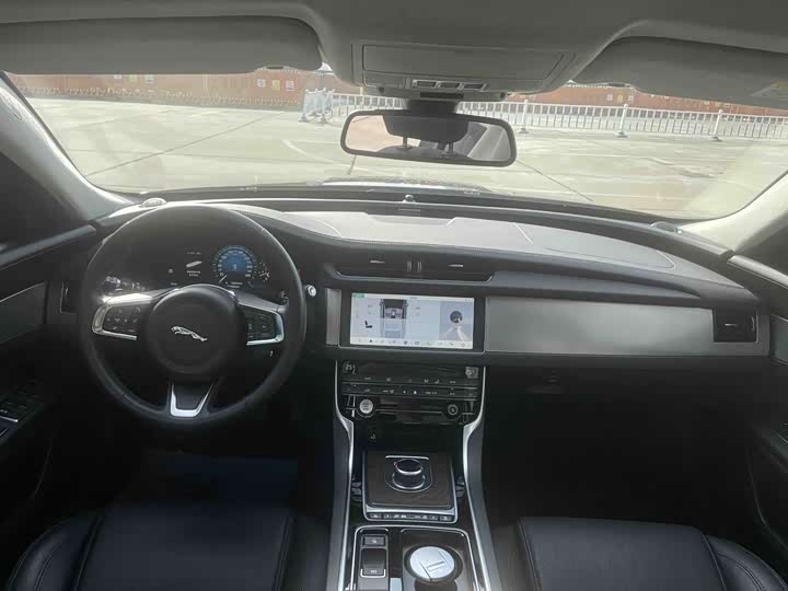 Jaguar XFL 2020 XFL 2.0 T P 250 4 WD — фото 12