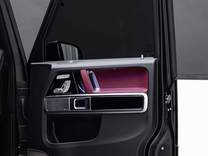 Mercedes-Benz G-Class 2025 AMG G 63 — фото 16