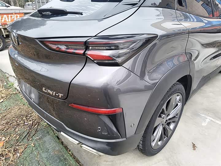Changan UNI-T 2020 1.5 T Flagship — фото 24