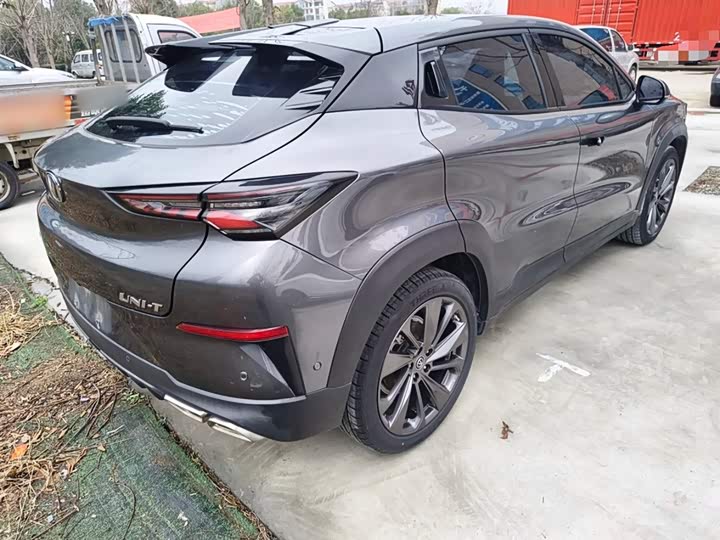 Changan UNI-T 2020 1.5 T Flagship — фото 5