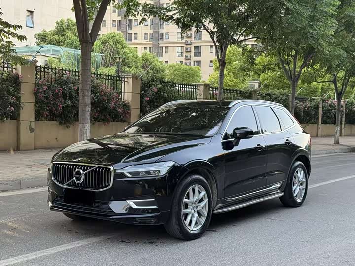 Volvo XC60 2021 T 5 4 WD — фото 2
