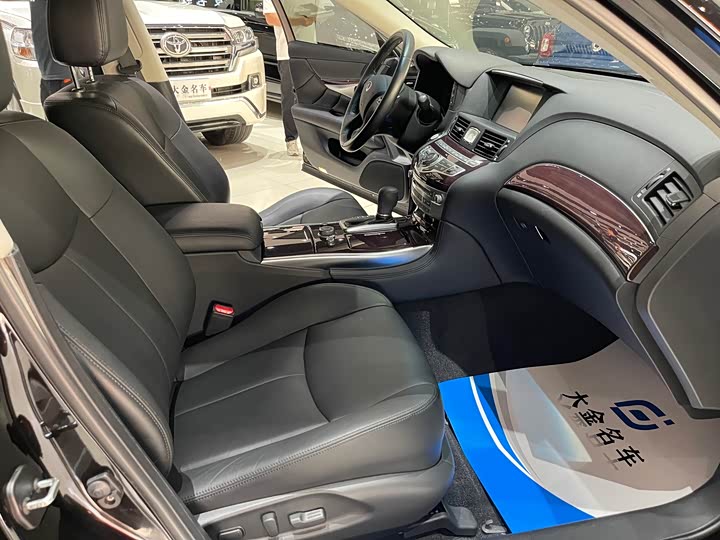 Infiniti Q 70 2017 Q 70 L 2.5 L — фото 10