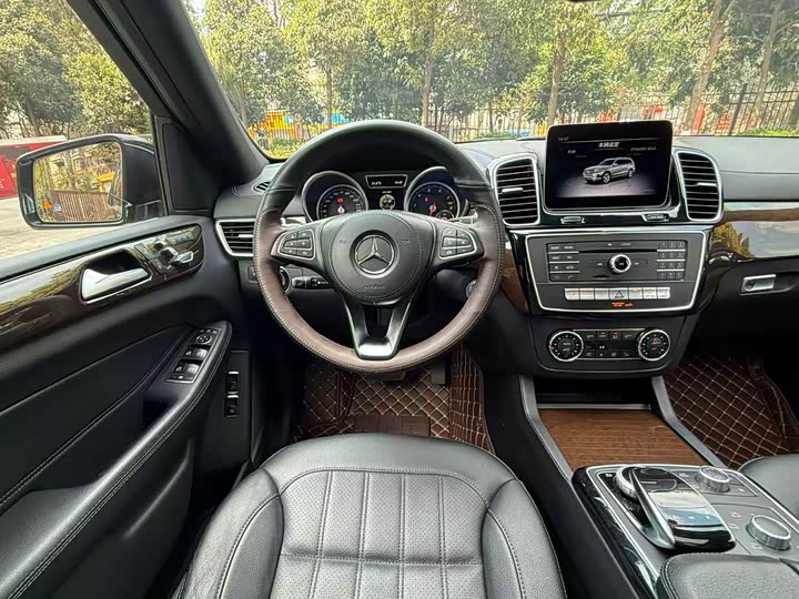 Mercedes-Benz GLS 2018 GLS 400 4 MATIC — фото 23