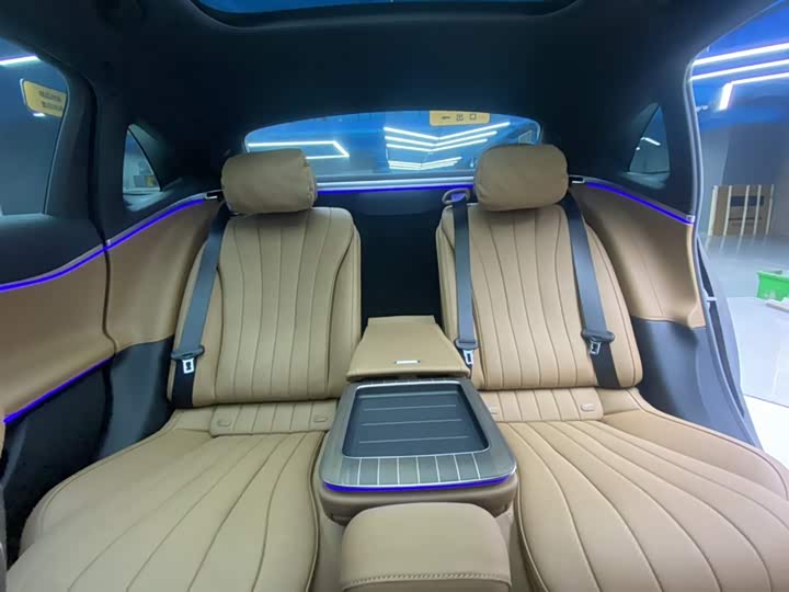 Mercedes-Benz E-Class 2026 E 300 L Luxury — фото 26
