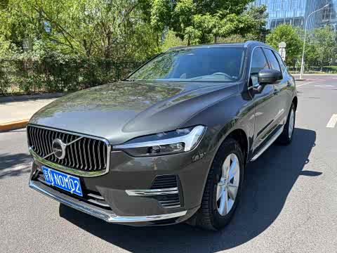 Volvo XC60 2022 B 5 4 WD — фото 16