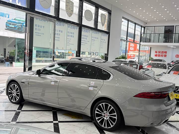 Jaguar XFL 2024 2.0 T P 250 2 WD — фото 14
