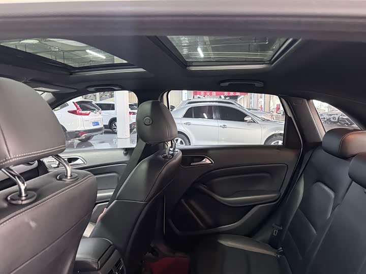Mercedes-Benz B-Class 2017 B 200 — фото 15