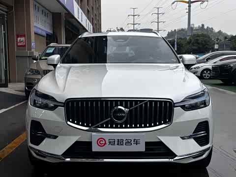 Volvo XC60 2022 B 5 4 WD — фото 15