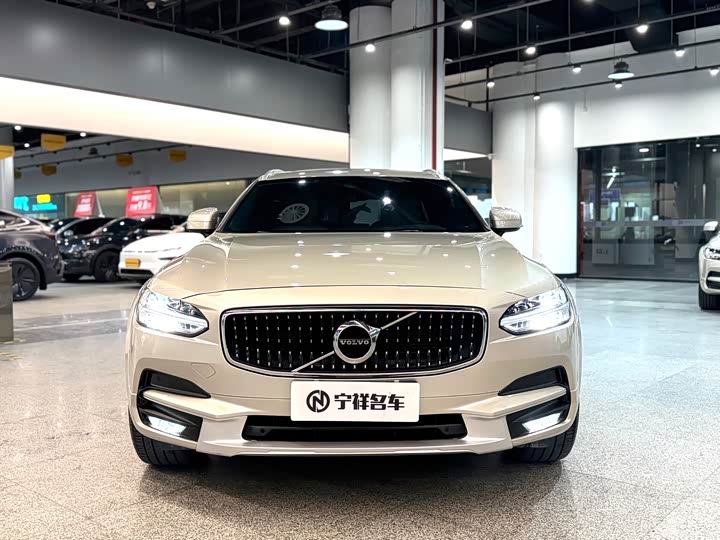 Volvo V90 2019 Cross Country T 5 AWD V — фото 2