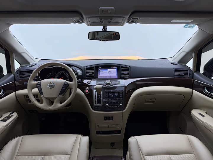 Nissan Quest — фото 10
