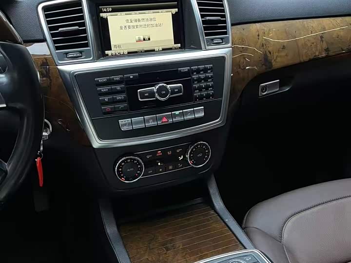 Mercedes-Benz M-Class 2014 ML 400 4 MATICLuxury — фото 14