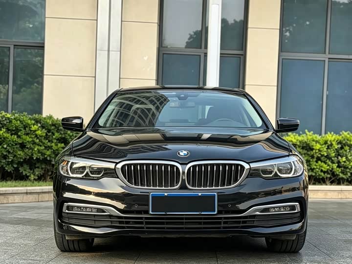 BMW 5 Series 525Li люкс-пакет — фото 2