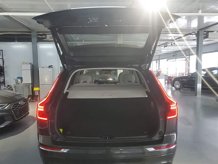 Volvo XC60 2020 T 5 4 WD — фото 19