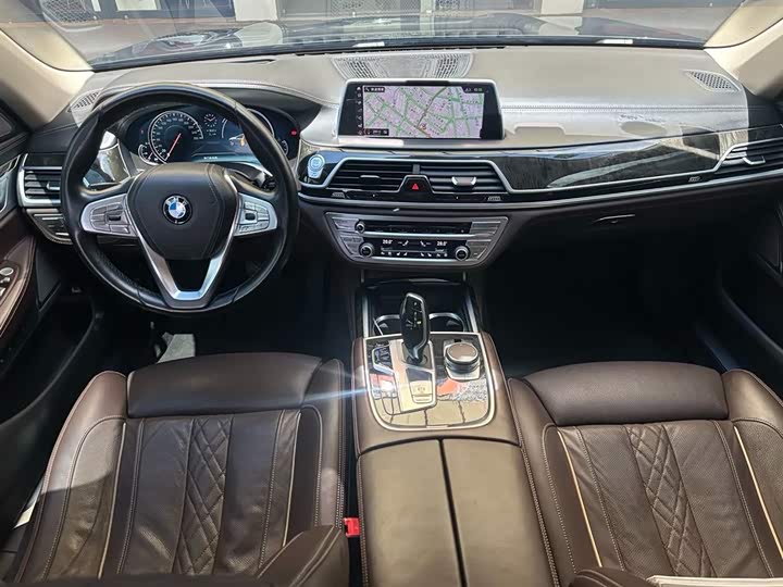 BMW 7 Series 730Li премиум — фото 7