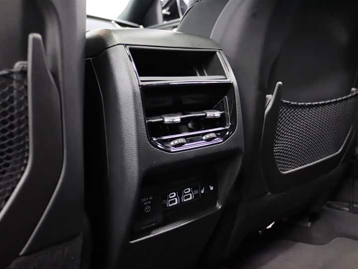 Jeep Grand Cherokee 4xe — фото 22