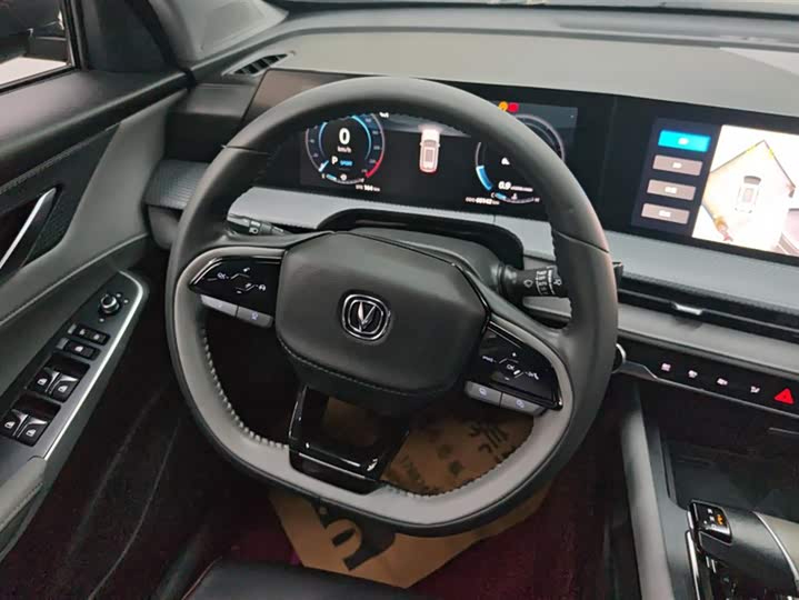 Changan CS75 PLUS 2022 1.5 T ATPremium — фото 15