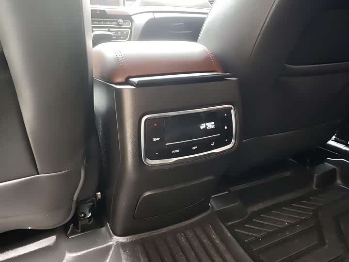 Trumpchi GS8 2017 320 T 2 WD ( ) — фото 14