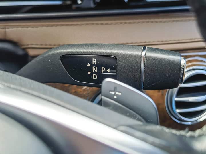 Mercedes-Benz S-Class S 320 L — фото 12