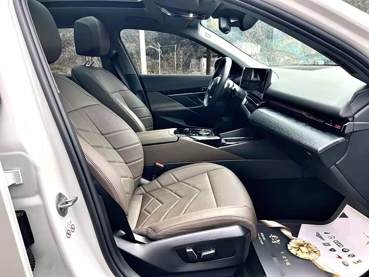 BMW 5 Series 525Li люкс-пакет — фото 4