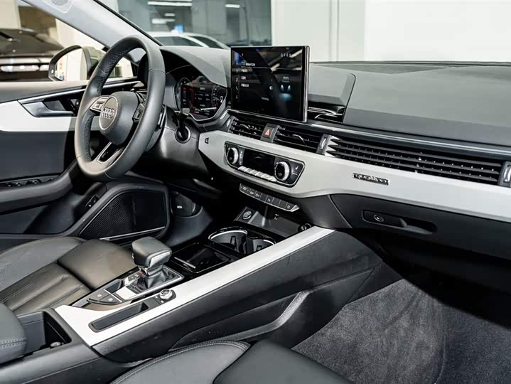 Audi A5 2023 Sportback 40 TFSI quattro — фото 18