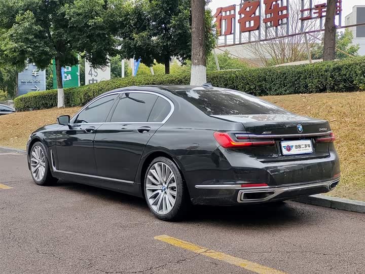BMW 7-Series 2019 740 Li Leading — фото 4