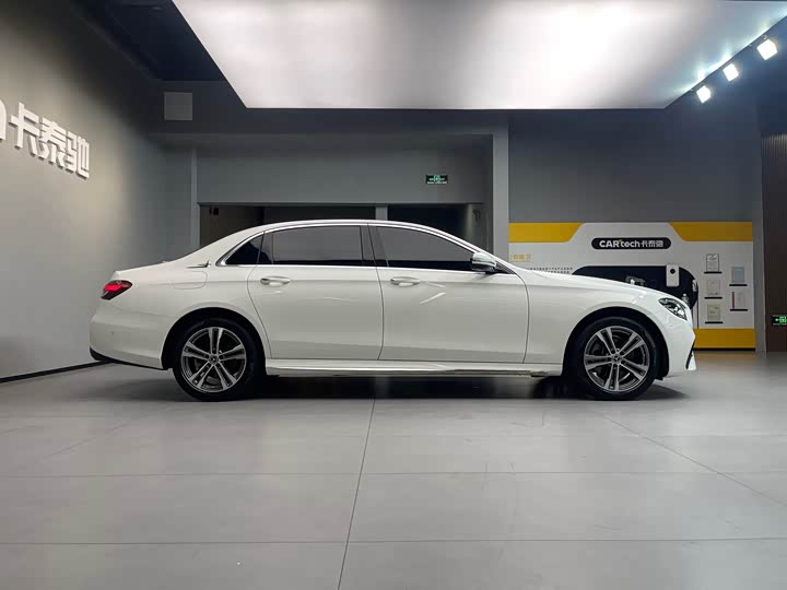 Mercedes-Benz E-Class 2022 E 260 L Sport — фото 7