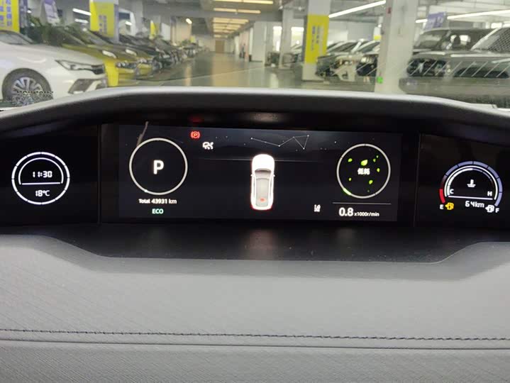 Changan UNI-V 2022 1.5 T Premium — фото 14