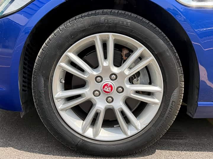 Jaguar XEL 2018 2.0 T 200 PS — фото 10