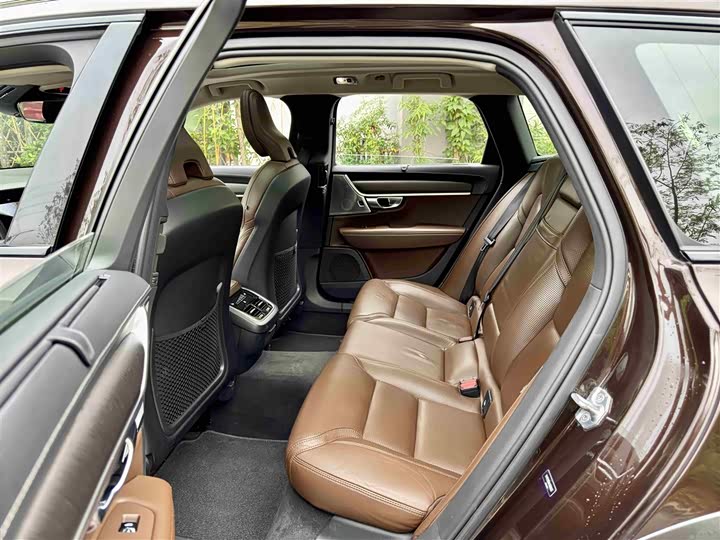 Volvo V90 2019 Cross Country T 5 AWD V — фото 6