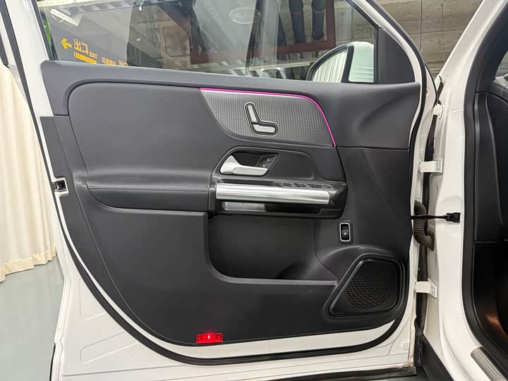 Mercedes-Benz GLA 2020 GLA 200 — фото 12