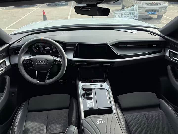 Audi Q6 2023 45 TFSI quattro — фото 6
