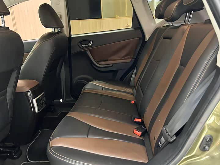 Trumpchi GS5 Super 2015 2.0 L AT 2 WD — фото 11