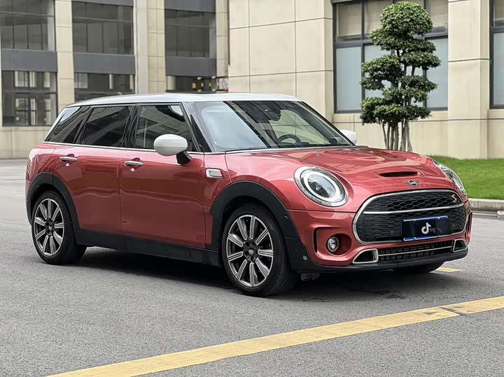 MINI Clubman — фото 3