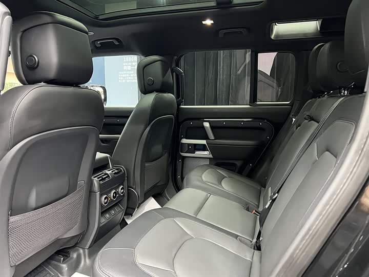 Land Rover Defender — фото 27